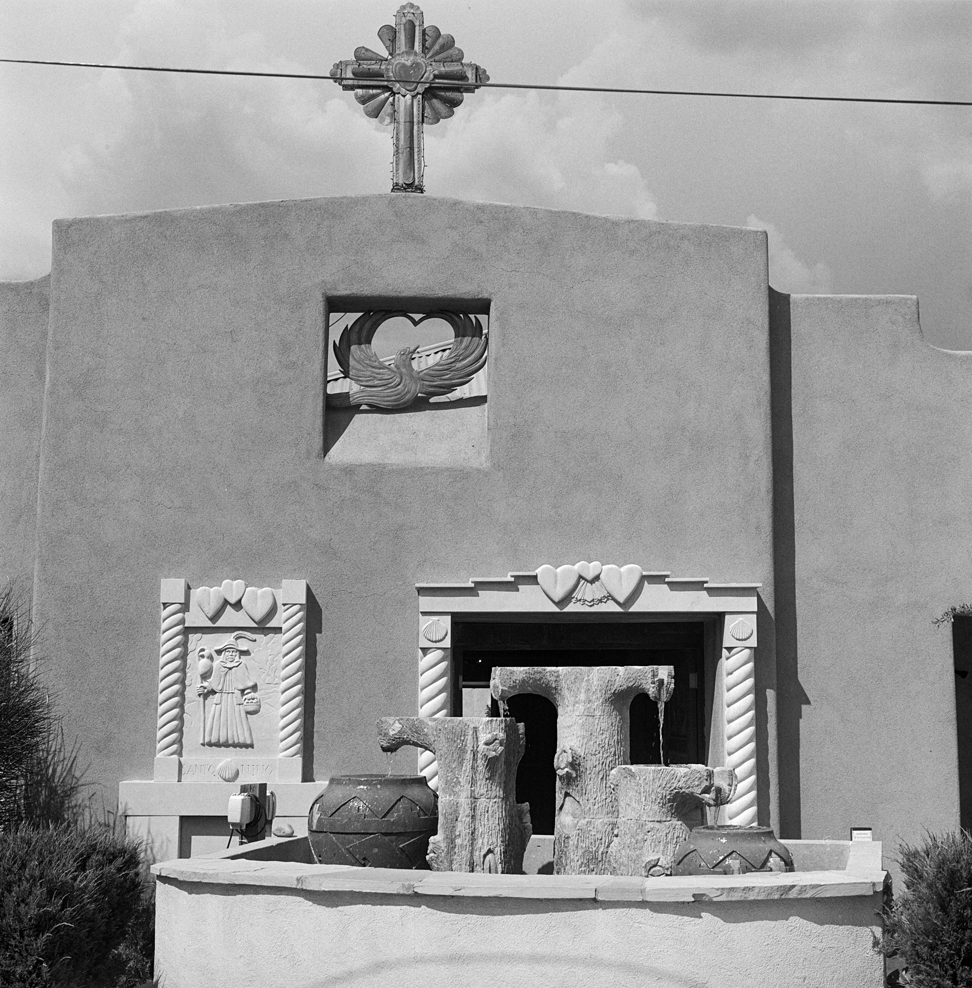 Into the West 2018 b&w (7 of 8).jpg