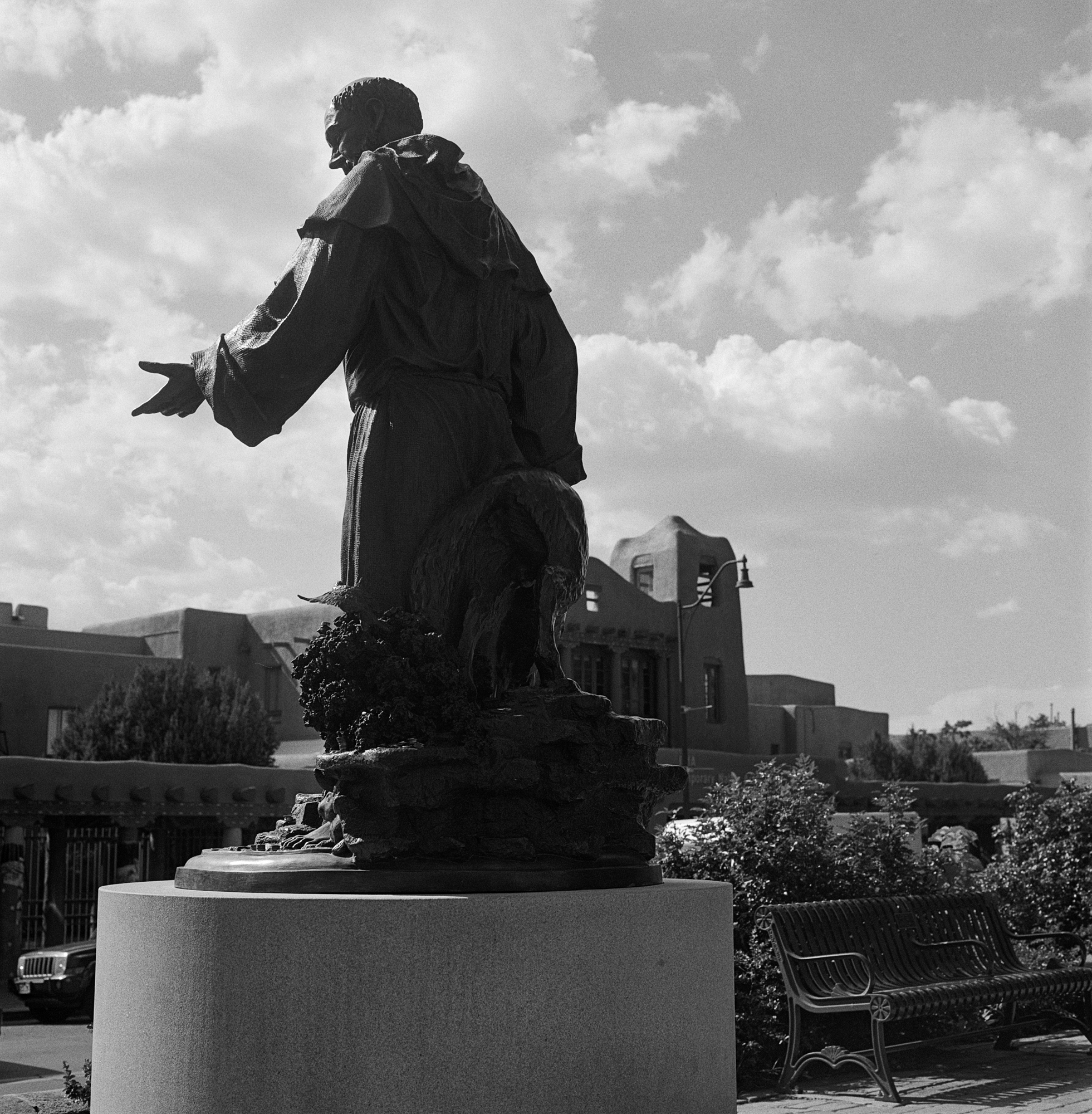 Into the West 2018 b&w (2 of 2).jpg