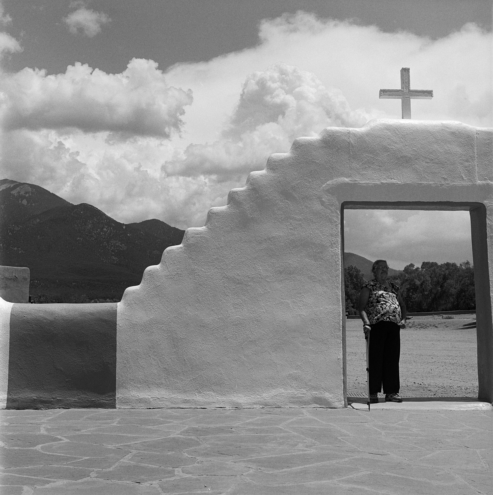 Into the West 2018 b&w (1 of 1).jpg