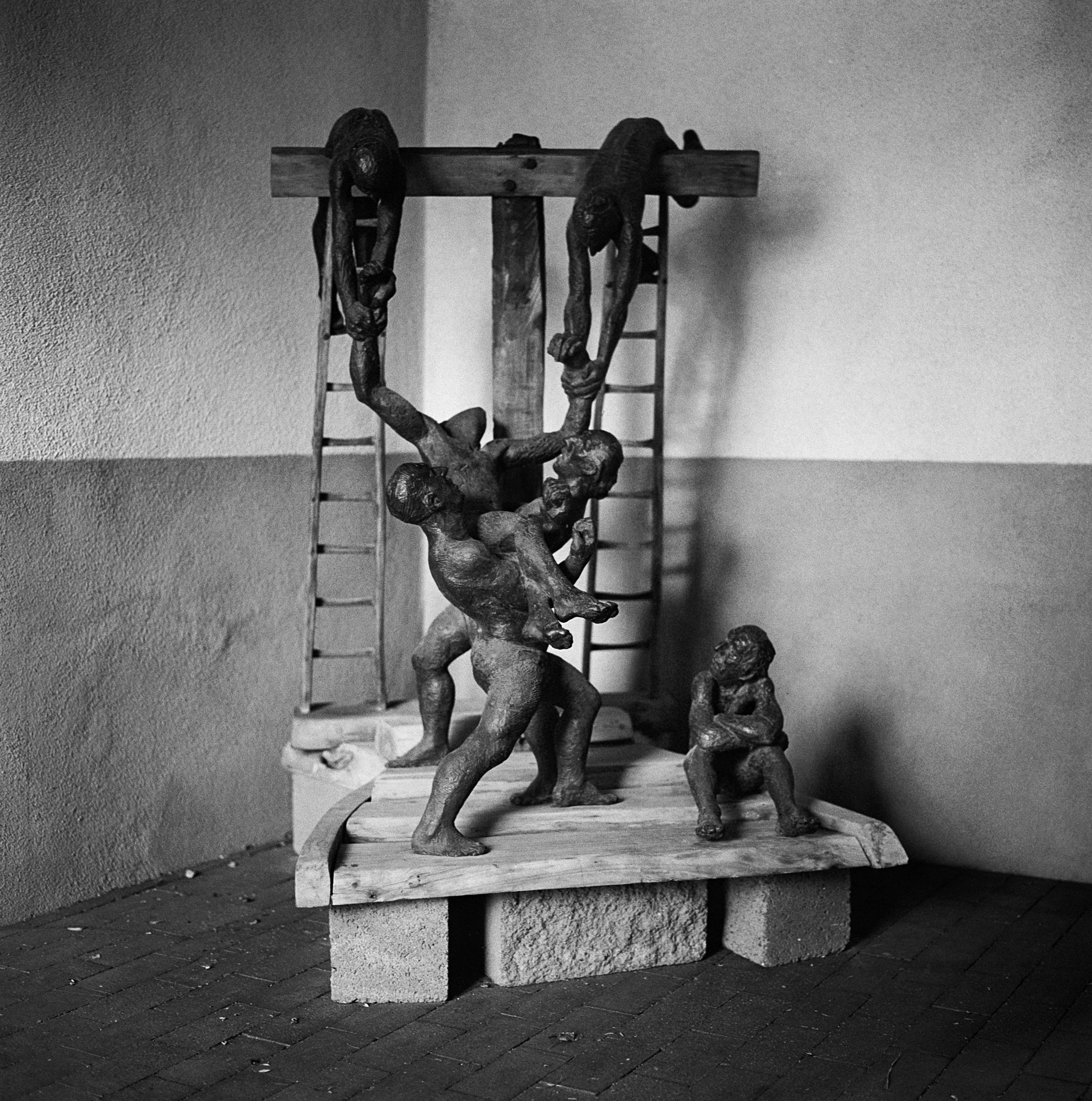 Into the West 2018 b&w (1 of 3).jpg