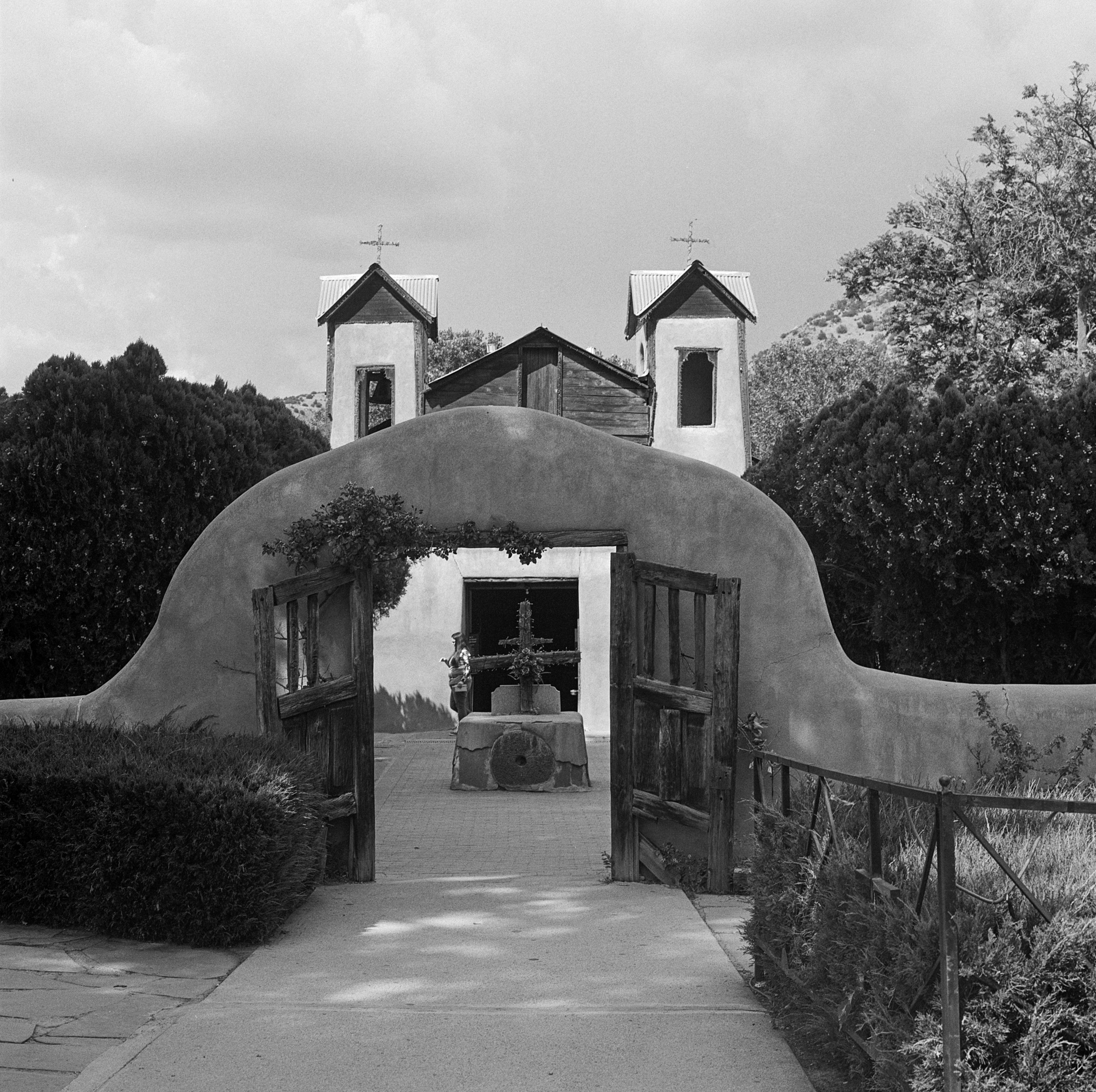 Into the West 2018 b&w (6 of 8).jpg